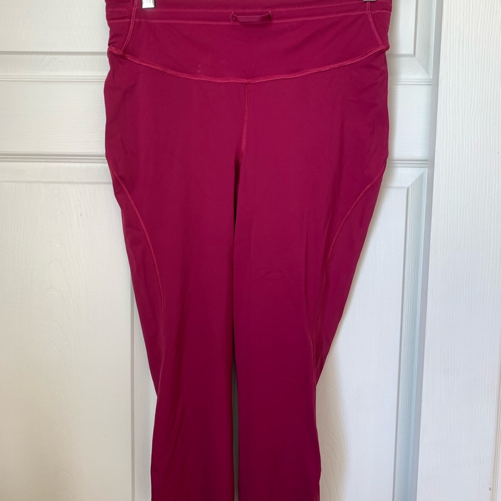 Lululemon Base Pace HR Crop 23” Workout Leggings - Size 12 - Picture 4 of 5
